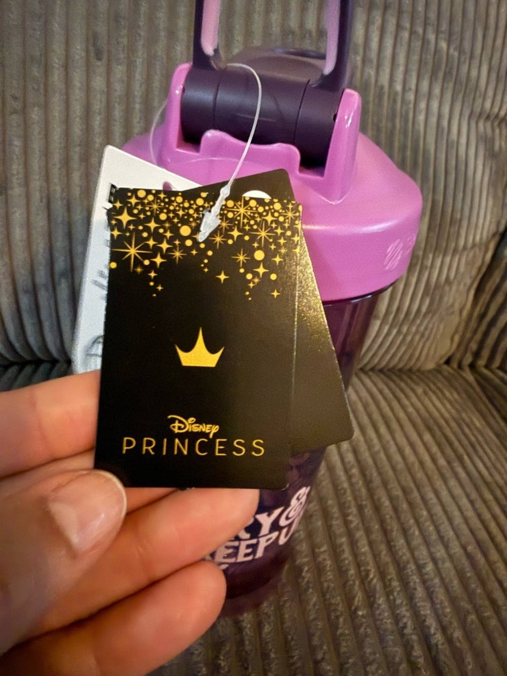 Disney Princess Pocahontas “TRY & KEEP UP” Purple 28 Oz Blender Bottle- NWT - Picture 4 of 5